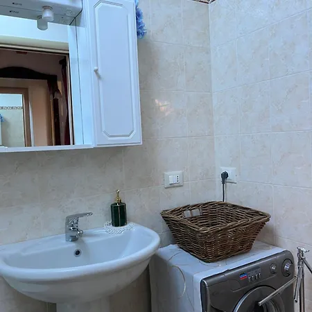 Caterina Vacanze Apartament *